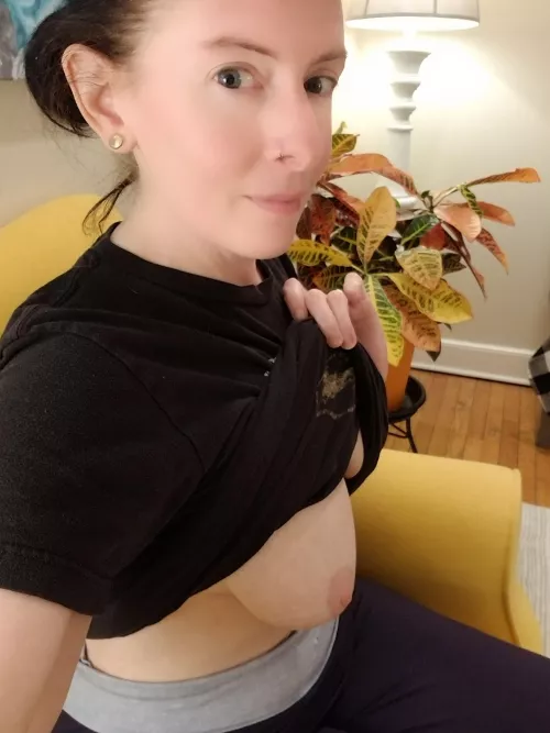 Peek-a-boo, Babe 💋 by katautumn81