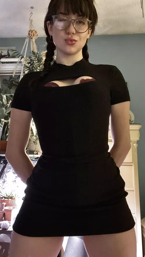 Peek-a-boo! I see you staring by trashwhore420