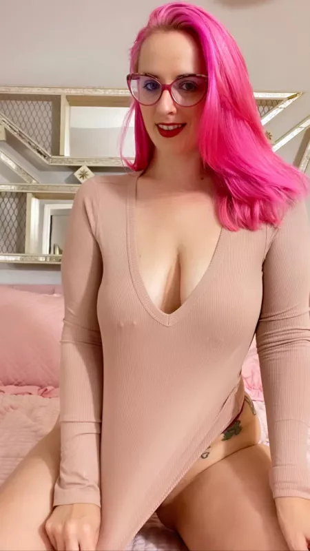 Peekaboo 👀 by pinkpiratecow