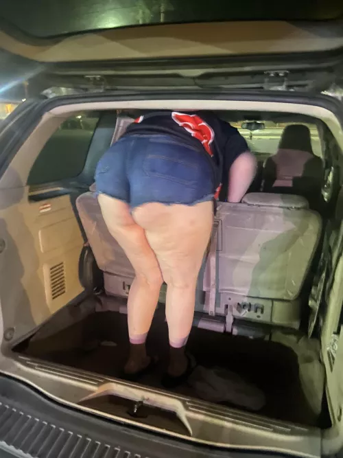 Peekabooty by Trejonp