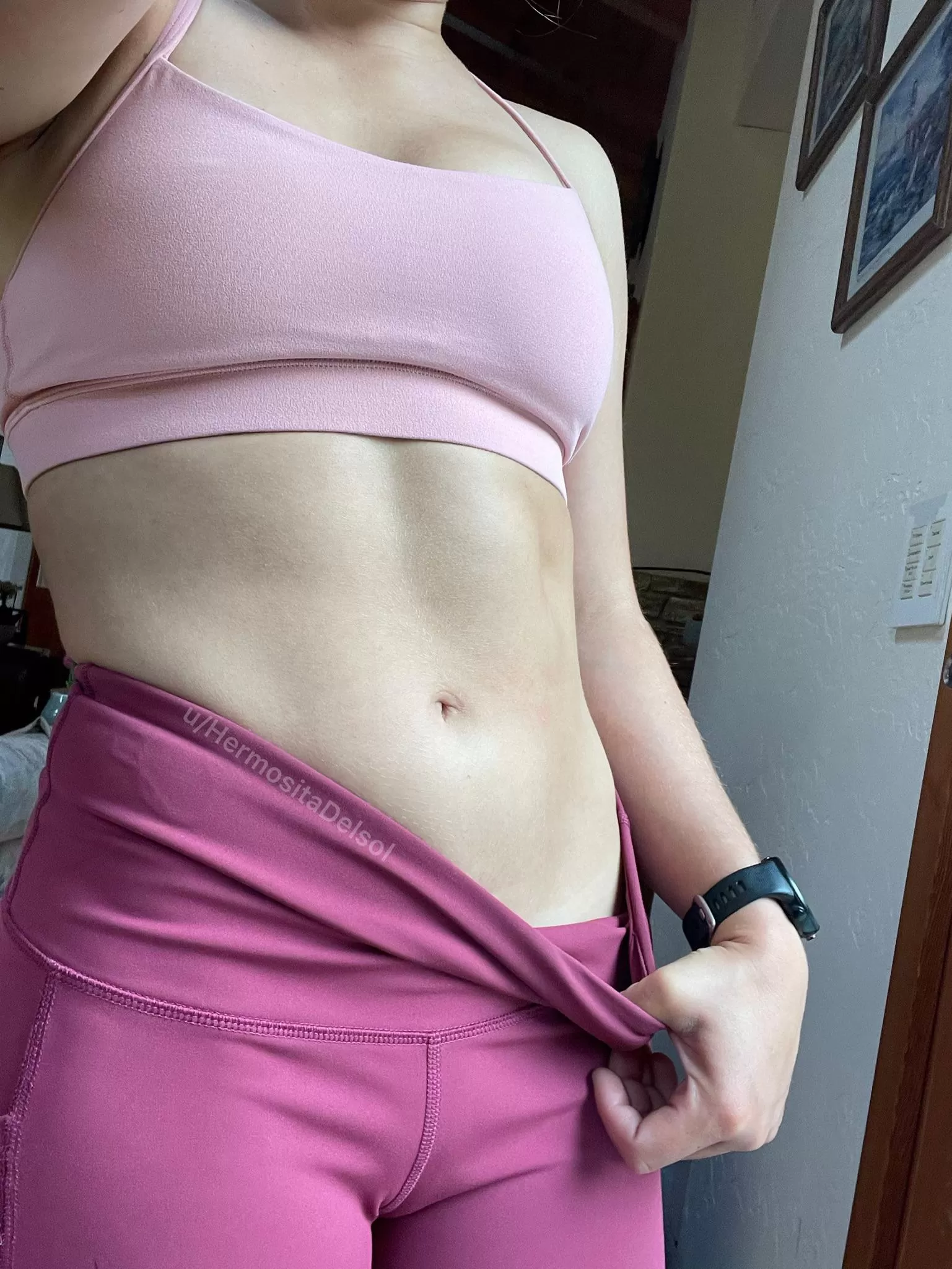 Peel off my cute gym fit posted by HermositaDelsol