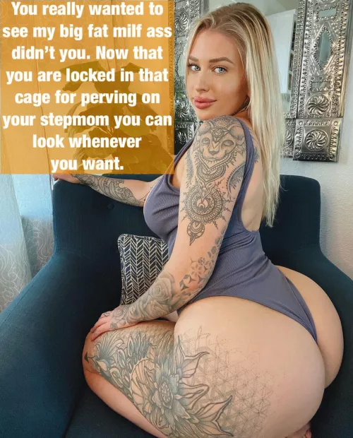 Peeping Tom caught by stepmom by blakeboi20