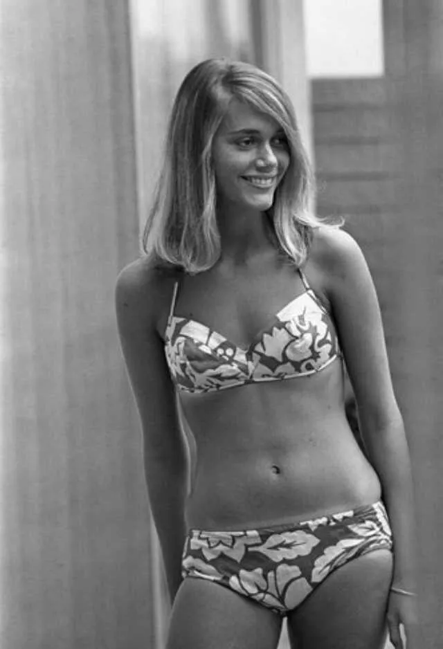 Peggy lipton posted by Tophq
