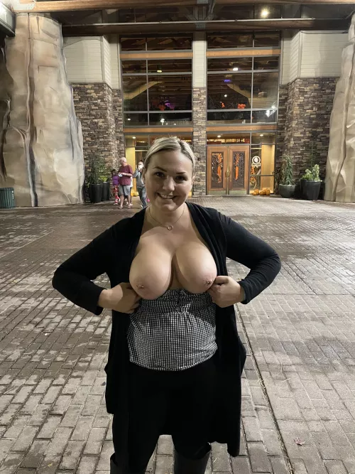 People definitely saw and I definitely didn’t care by kinkyWAcpl