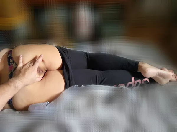 People have requested more feet pictures. Here they are. My 43 year old [F]ilipina wife's feet and ofcourse her ass. by silentbobmnl