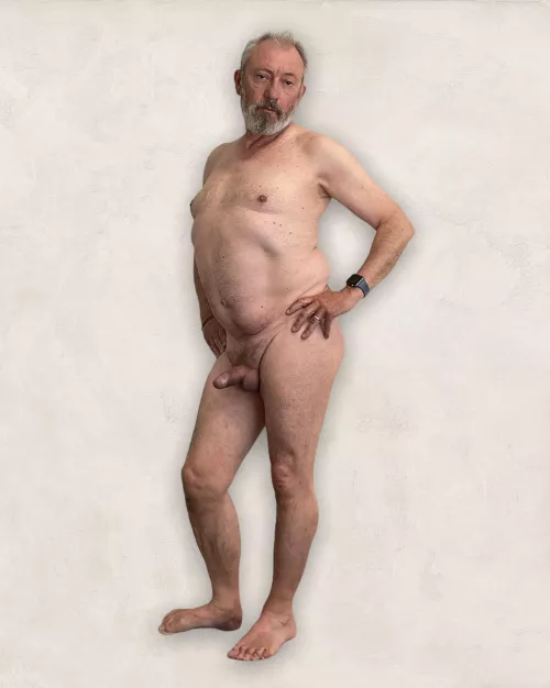 People may hear your words, but they feel your attitude. by vivastraimages