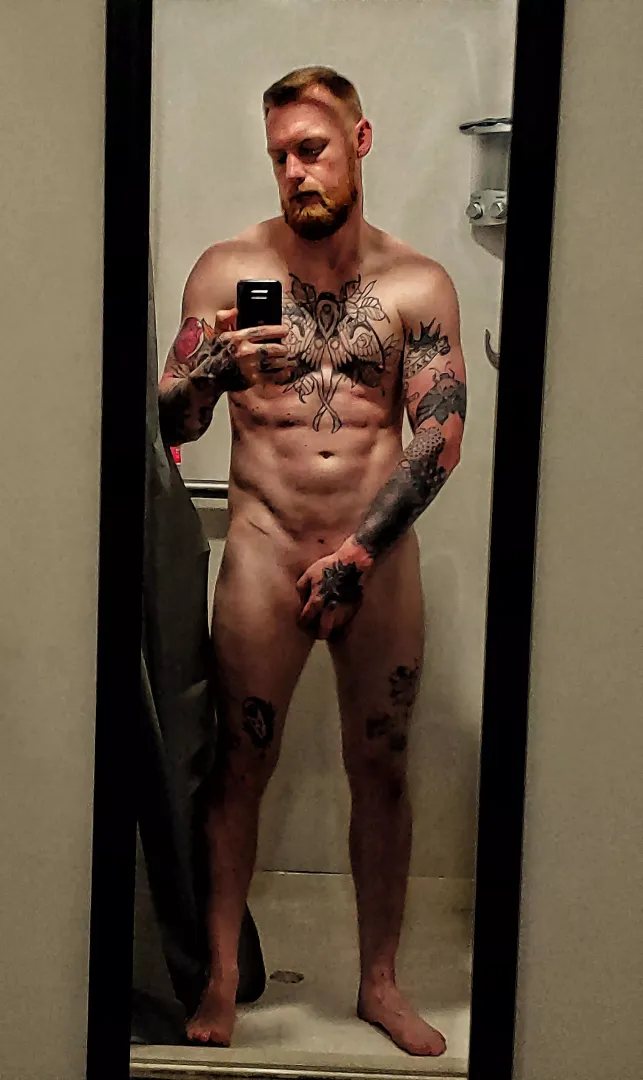 Perfect lighting? 🤤 posted by TampaJody