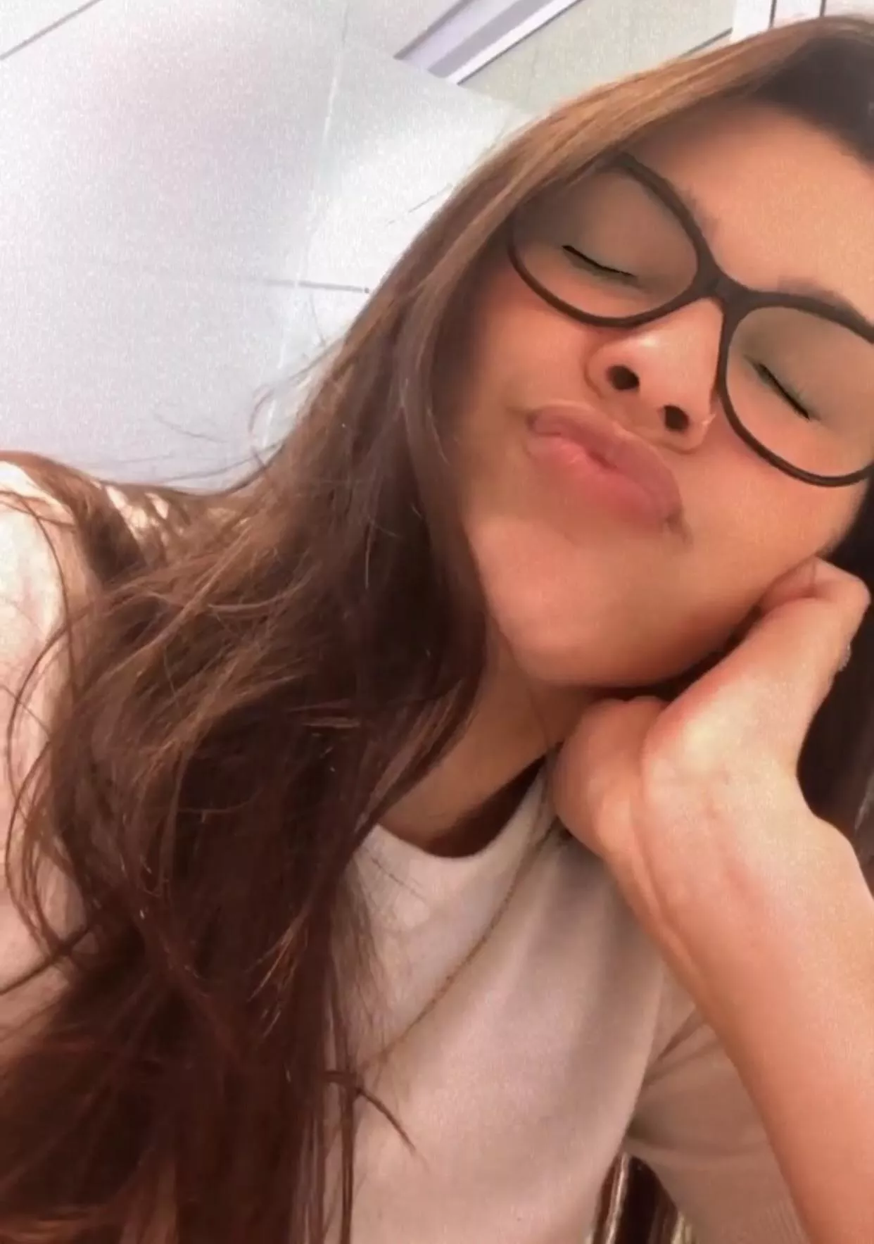 Perfect lips posted by IgDeusasBurner