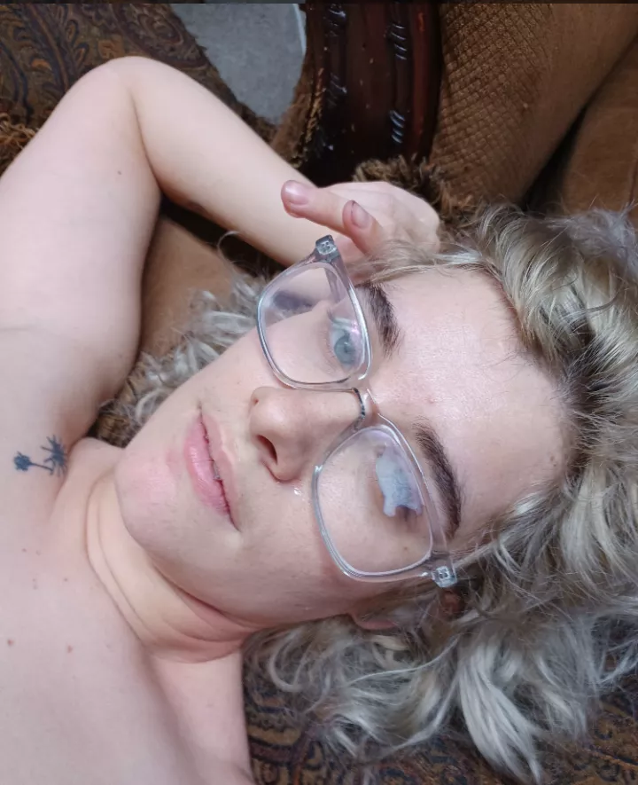 Perfect shot on my glasses posted by batty_-koda