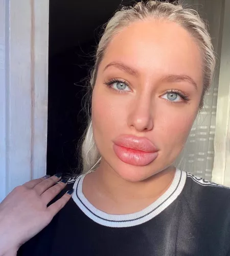 Perfect Size by gosterime