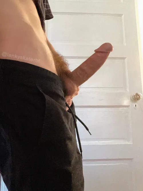 Perfect size for worshipping (19M) by LankySkaterBF