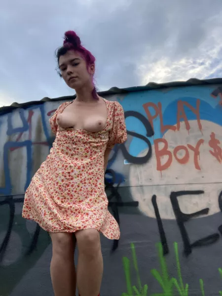 Perfect spot for nudes by paletattoos