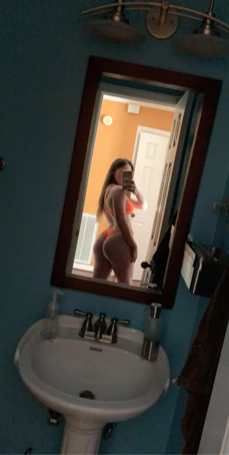 petite in all the right places ;) by Scarlettinpink