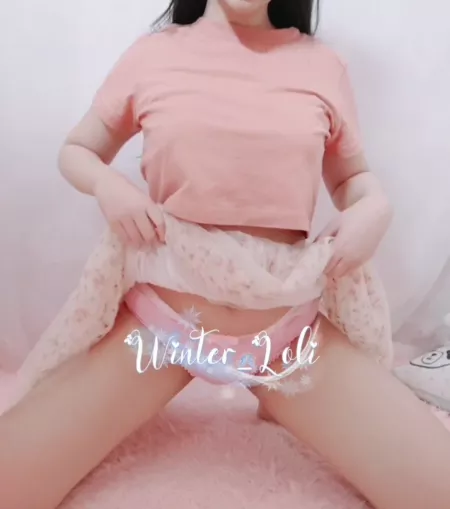 petite n smol by Winter_Loli