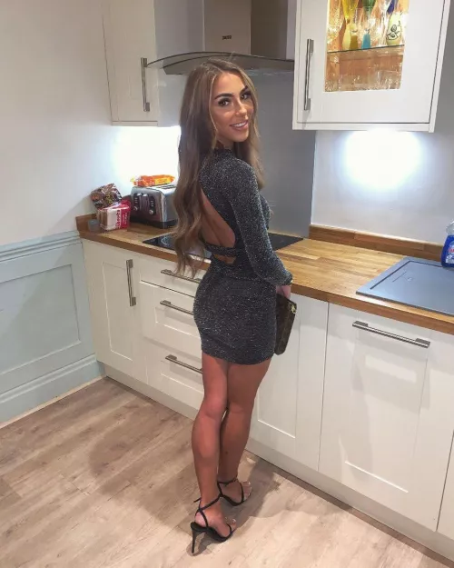 Petite by Random_Throw90