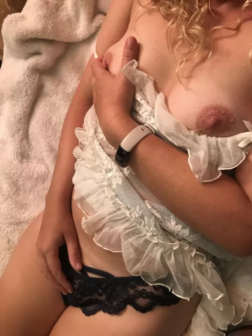 Petite wife wants a new playmate? Takers? by AnnaLovely2020