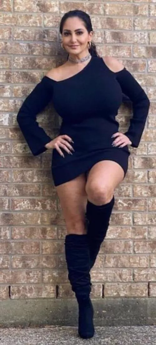 Phenomenal even when fully clothed by Comprehensive-Bed762