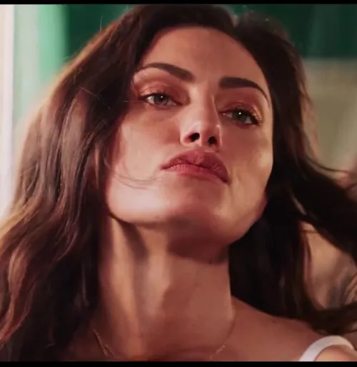 Phoebe Tonkin by mes05