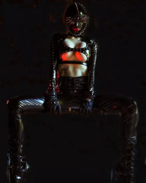 photo by Sharon Ehman / Toxic Vision by JuliaSeth