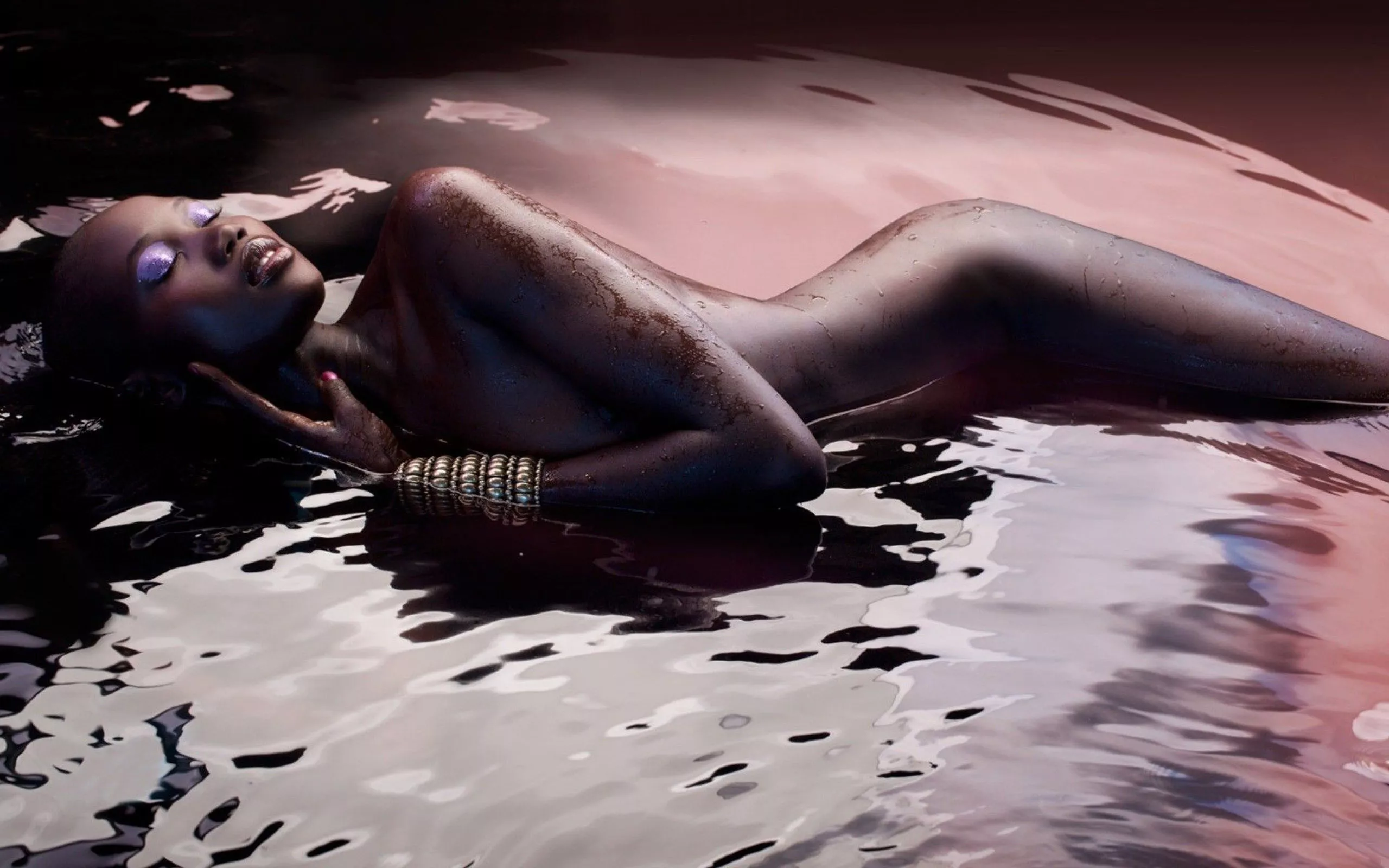 Photographer is Henryk Lobaczewski , model uknown. posted by JuliaSeth