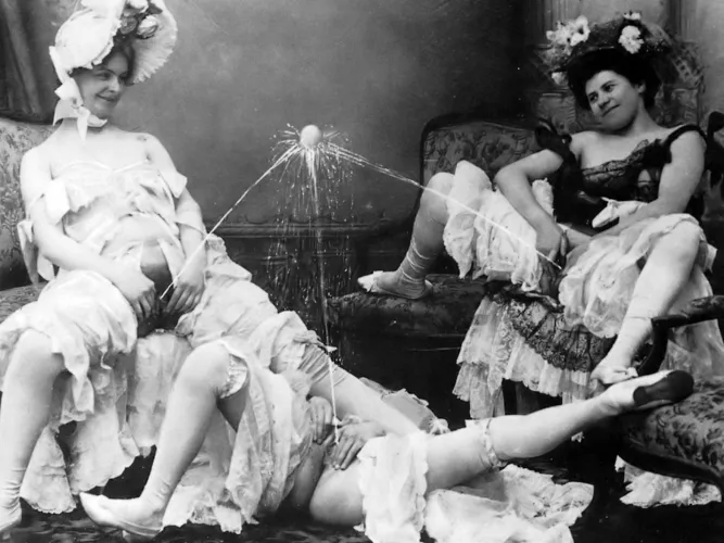 Photoshopping without Photoshop by Alxbert