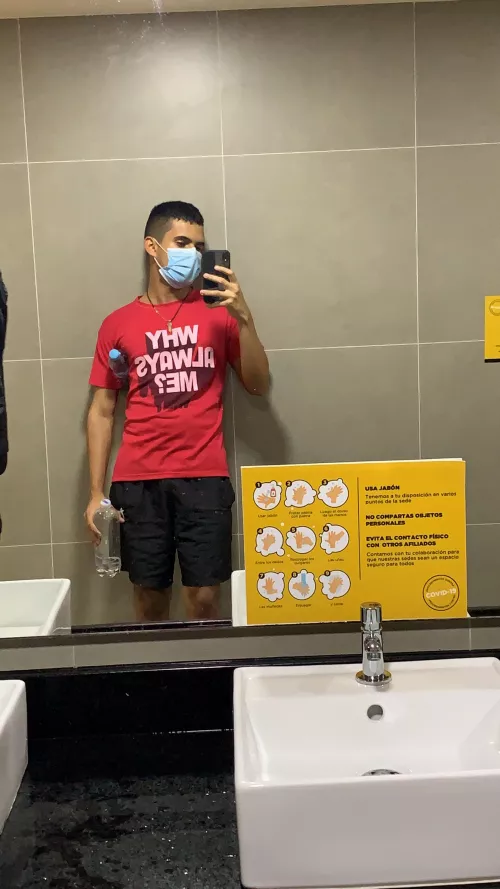 Pic being in the gym 💪 by Pipe_Momext