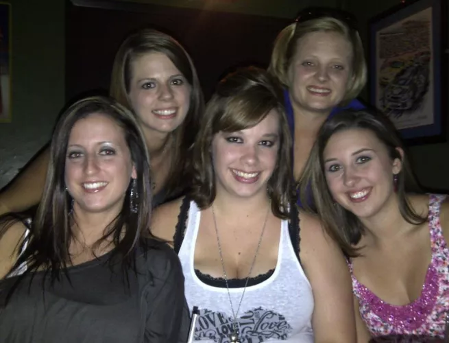 Pick one from the group! by ganggang89882