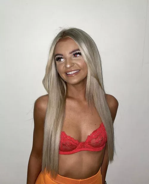 Pierced 🍒 and 🍰 makeup, perfect. by DARKFATHOMV2