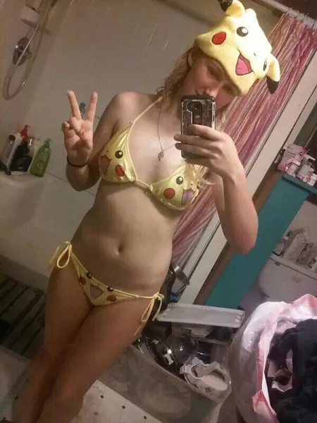 Pikachu 😻 by FDestinyTexas