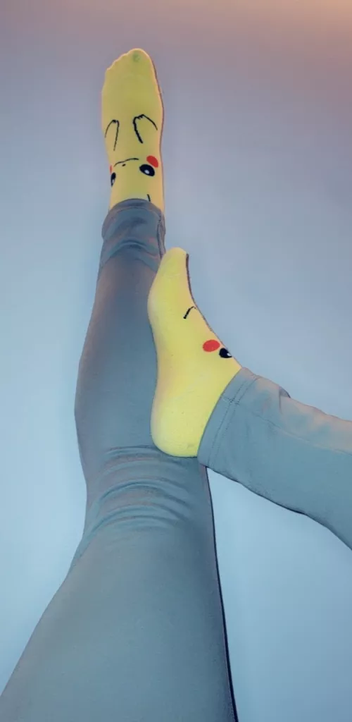 *pikachu pun here* by foxxcii