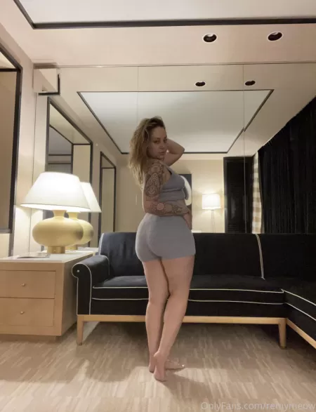 Pillow ass by xxxsynnerxxx