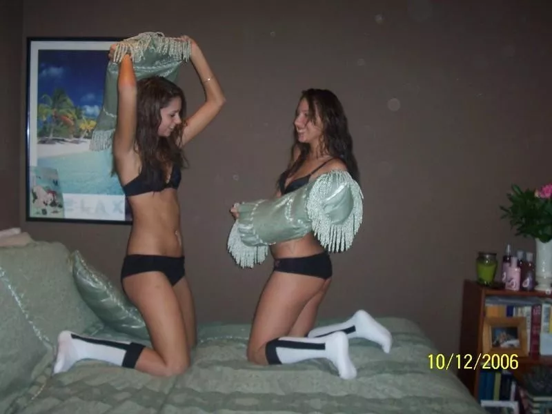 Pillow Fight posted by steakflanks