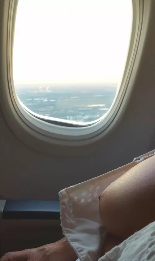 Pilot said “Sit back, relax and enjoy the [f]light” so I did! by TSVV-1128