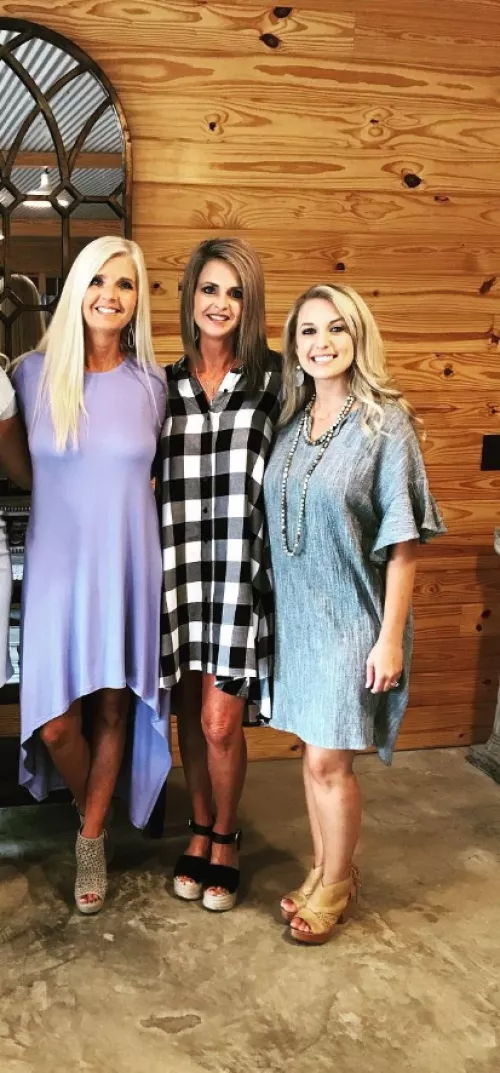 Pinewood ladies by Chaturbater1