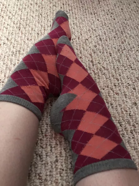 Pink and gray argyle socks (F) by CupcakeTootsie