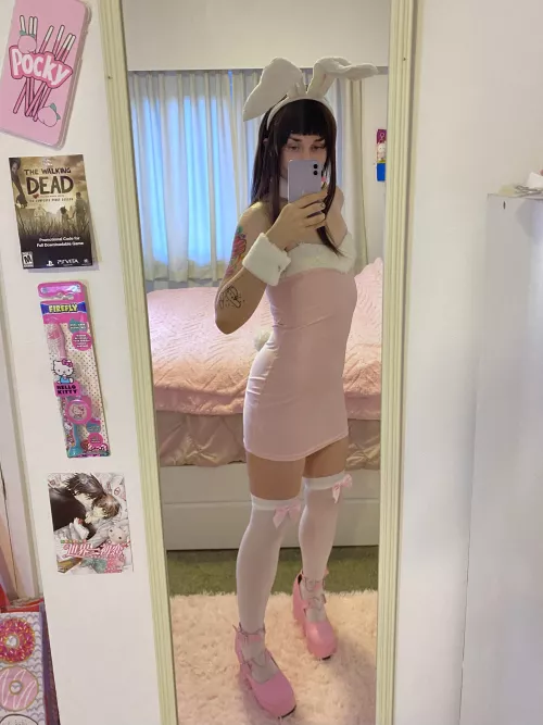 Pink bunny boy 🐇🌸🎀 by AkiBearr