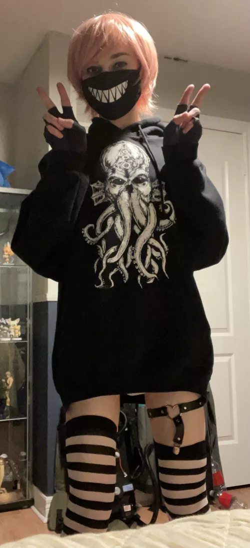 Pink hair and big teeth! by Gurd4848