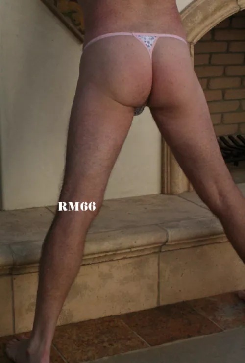 Pink VS string by rm66