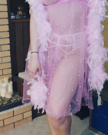 Pinup bby 😘 by Twinkletoez000