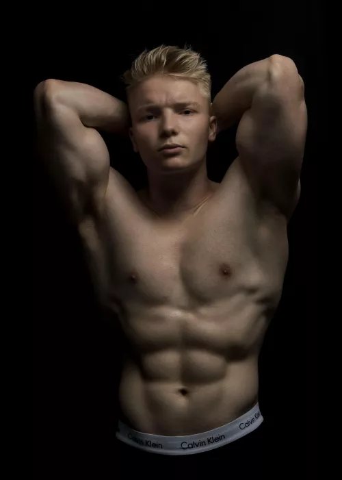 Pits for you by timlaurenz_