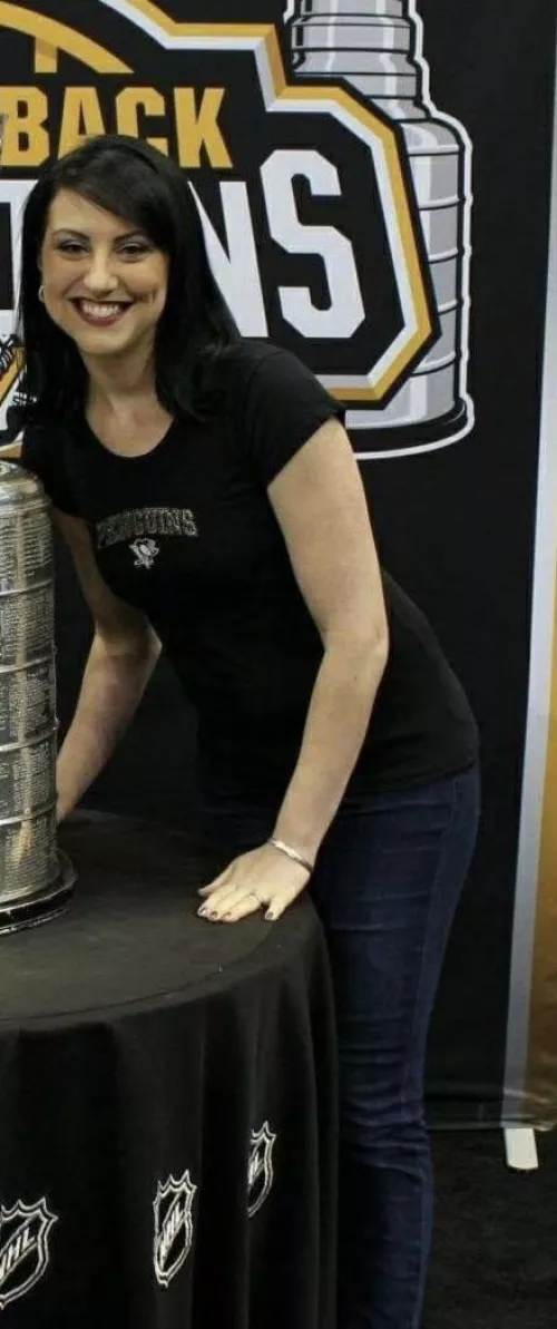 Pittsburgh milf by KennyKash92