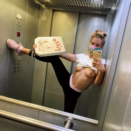 Pizza by lalu-lalang