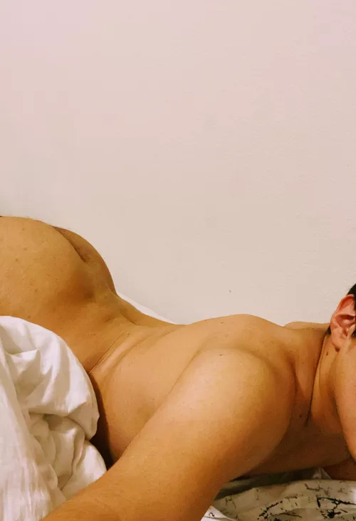 Play a game with me, please 🥺🥺🥺 by Anubis792