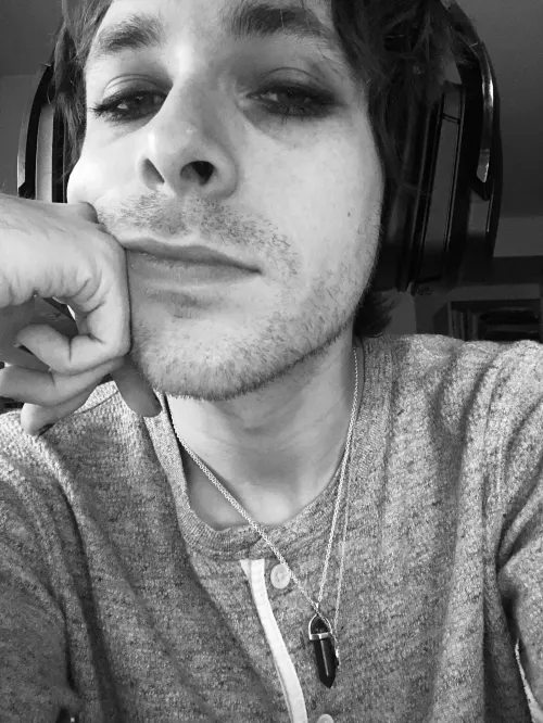 Play Fortnite or R6S with me?? by dominants_