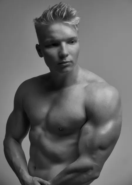 Play Games with me by timlaurenz_