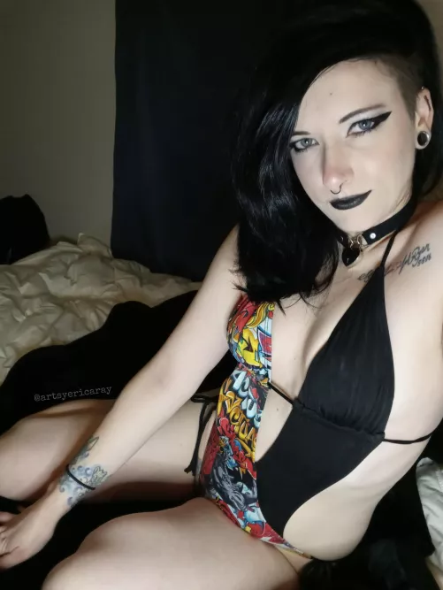 Play with me? 😏 by Artsyericaray