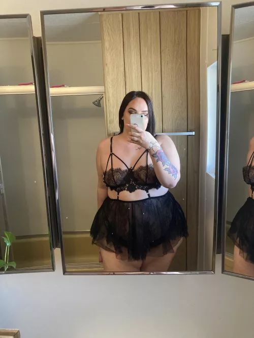 Play with me? 🥺🖤 by BadBbwBih