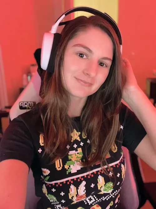 Playing Halo woot woot by IndependentCustomer4