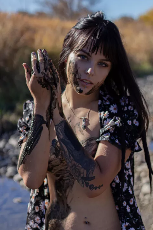 Playing in the mud by goodnightfeatures