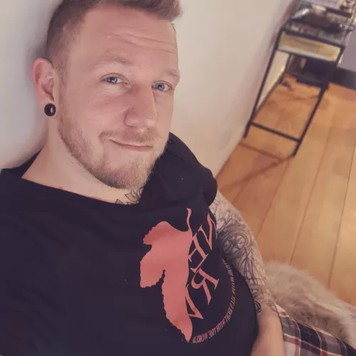 Playing some pokemon legends ❤ love the game so far by Socks2877